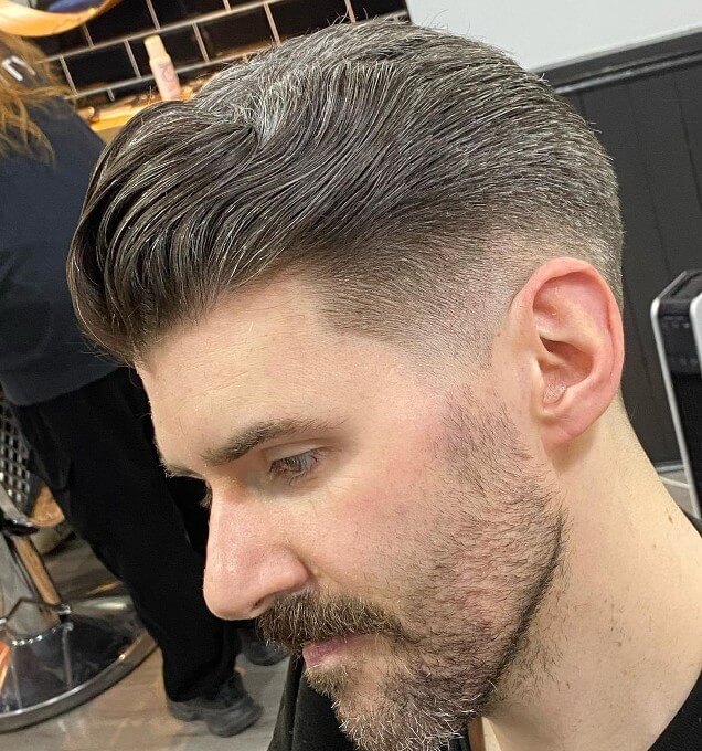 wavy pompadour kapsel voor mannen