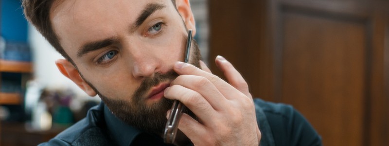 Baard aflijnen voor strakke baard