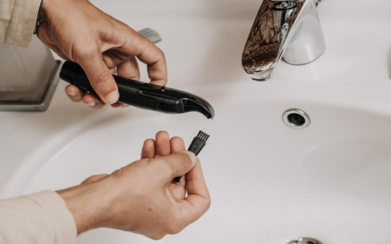 trimmer onderhoud na het schoonmaken